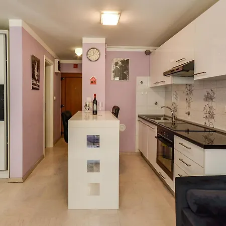 Rijeka City Studio Apartmán *